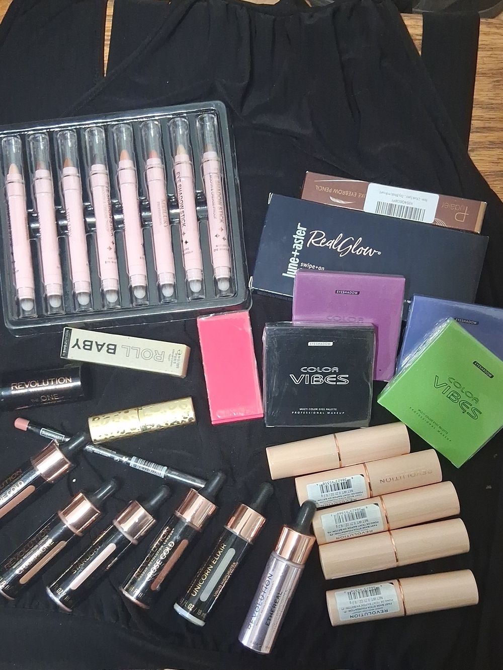 Makeup unlisted
